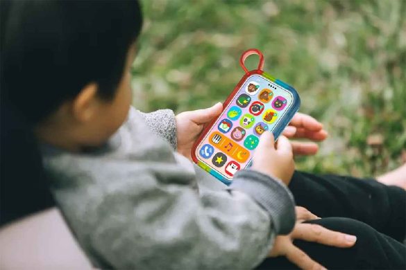 YPhone Toy Review