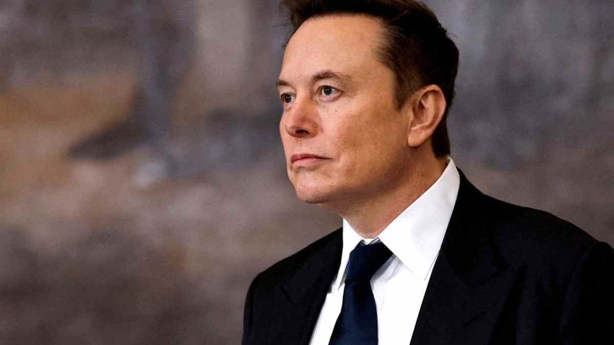 Elon Musk: Net Worth, Twitter, Tesla & Latest News